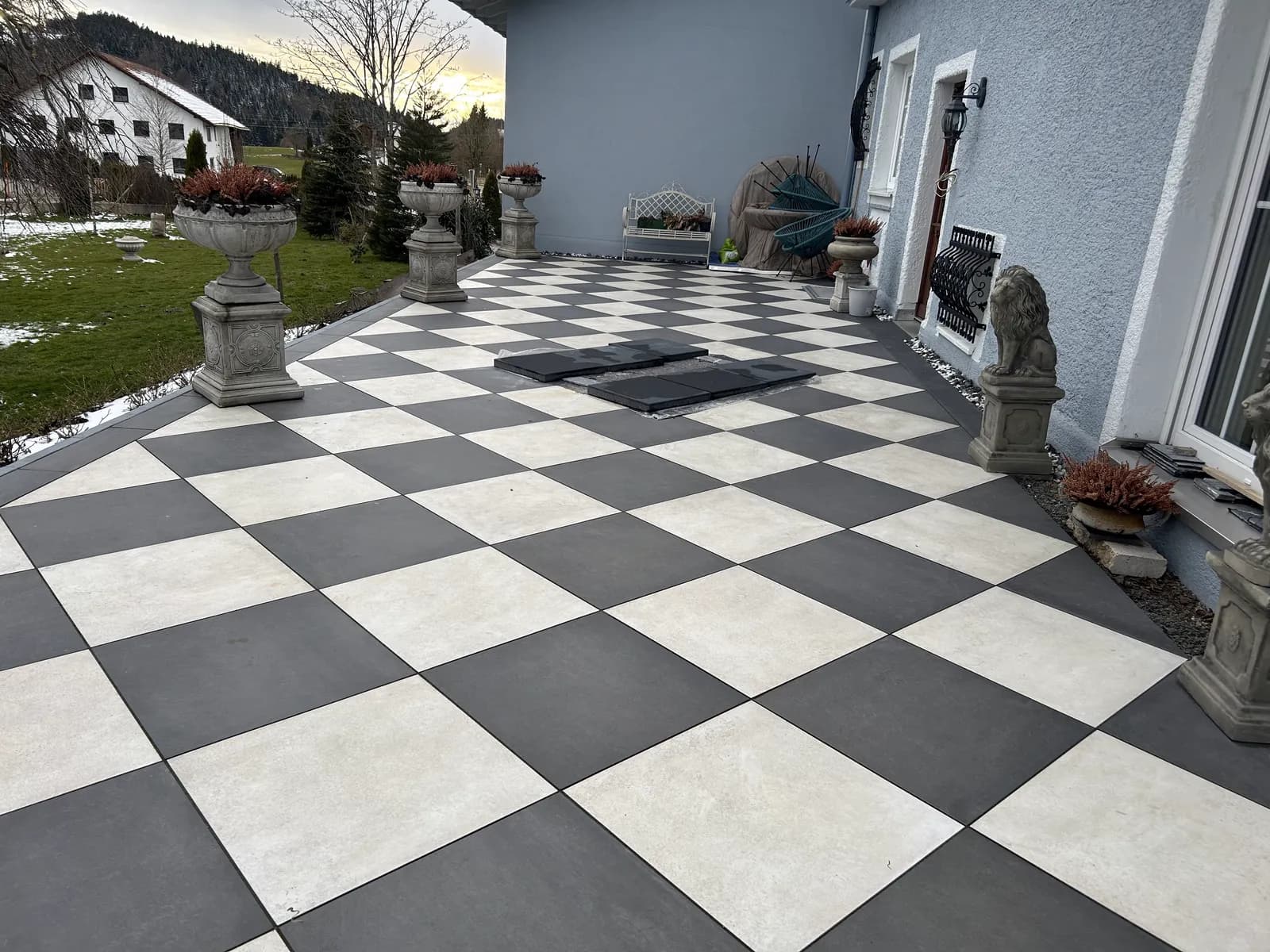 Schachbrettmuster Terrasse